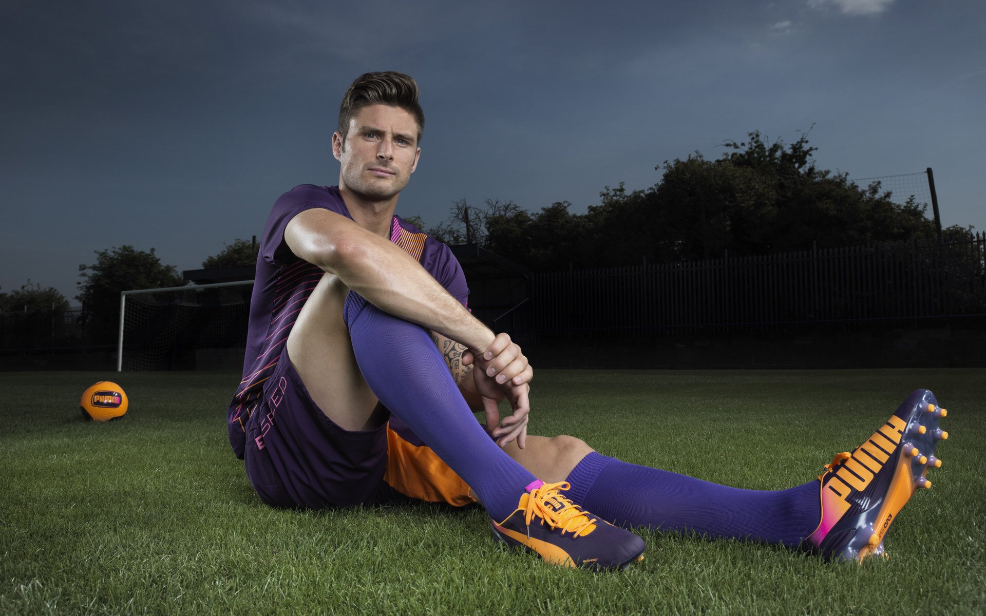 开云娱乐官网-足球联赛新星表现抢眼成焦点，现在足球新星